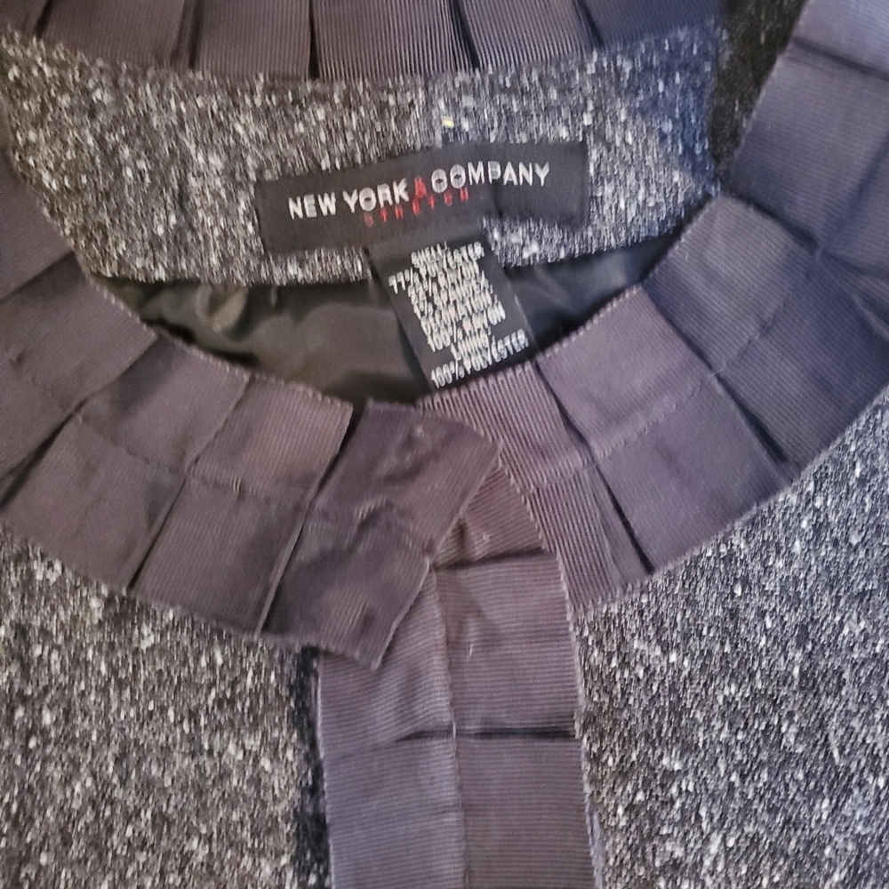 New York & Company Women's 2-piece Suit - Picture 3 of 12